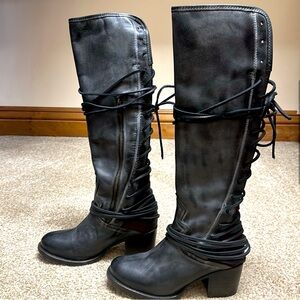 Freebird Coal Size 8